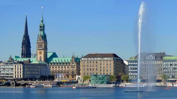 Hamburg. ����� Alster.