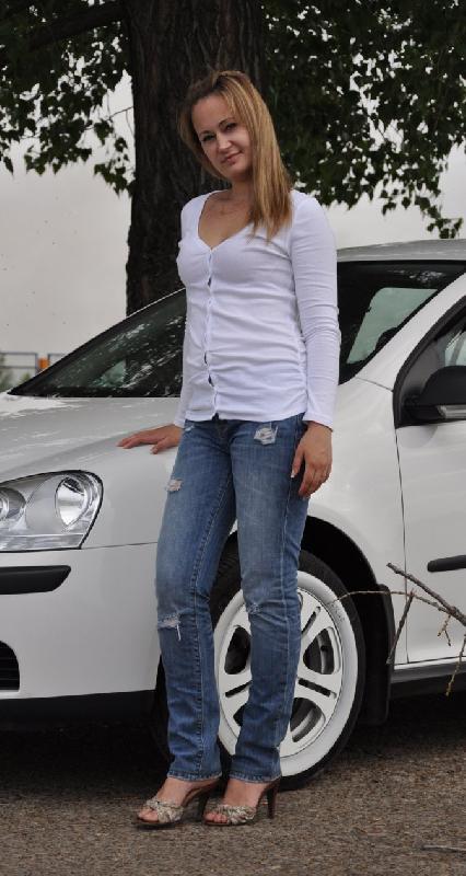 � :)