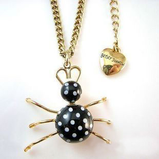 ����� �� Betsey Johnson