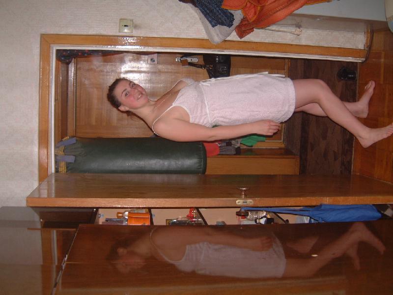 �)))))